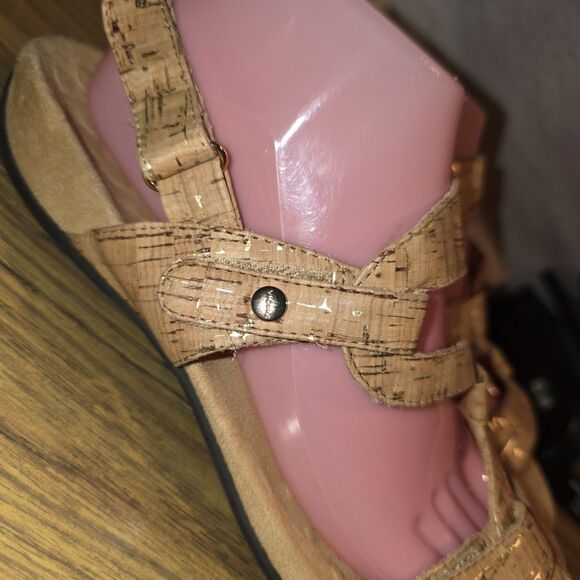 VIONIC 342PAROS Sz 10 Brown Tan Cork Look Pattern Boho Orthotic Travel Sandals - Picture 3 of 8